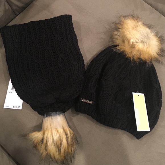 Michael Kors beanie and neck wrap NWT