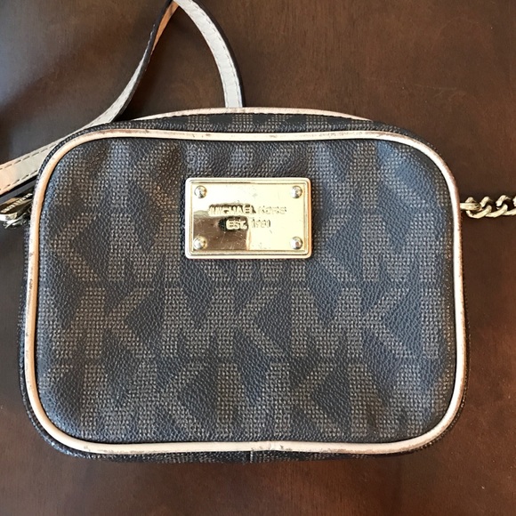 ‼️must go‼️Michael Kors Crossbody Bag *Authentic*