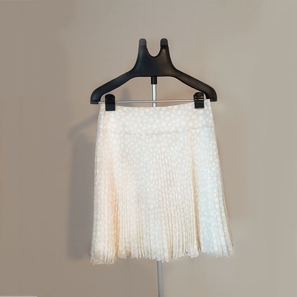 Summer polka dots skirt.
