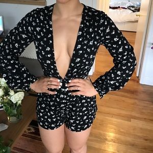 Little flowers play suit / jumper/ romper