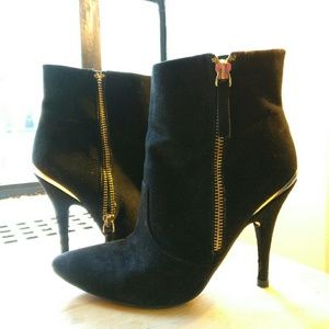 Guess Heeled Booties