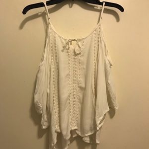 Hollister Cold Shoulder Blouse - S - adjustable