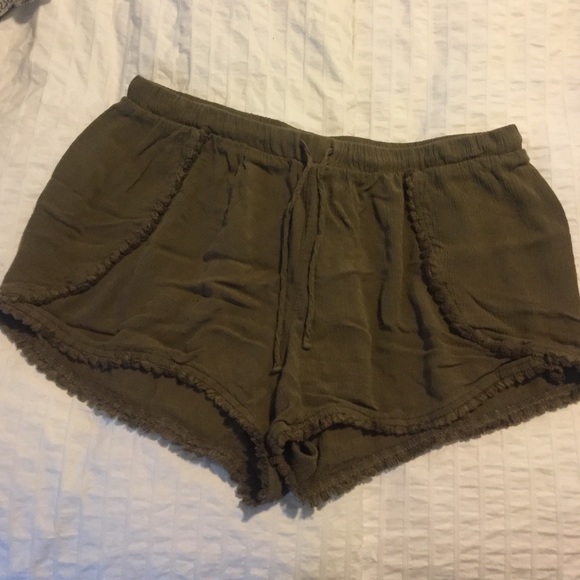 XL Mossimo Olive Drawstring Shorts with fringe