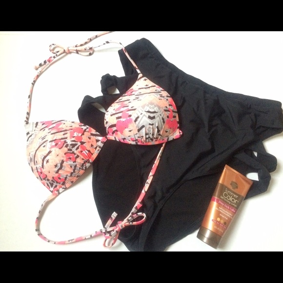 Women's Bathing Suit Top (NWOT) ❗️Final Sale❗️