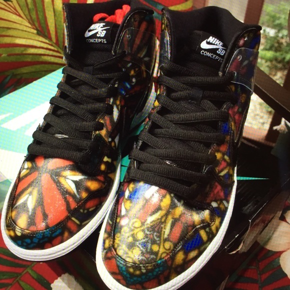 SOLD👣👣👣👣👣Nike Men's sized 10.5 NEW - Picture 2 of 4