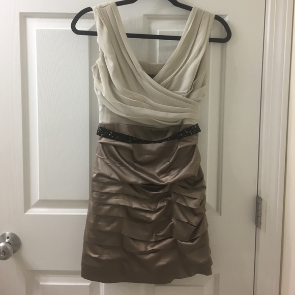 Express Dress - Picture 2 of 4