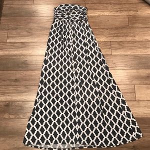 Hourglass Lilly Patterned Dress.