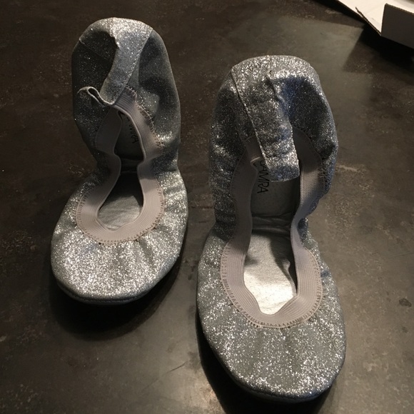 Yosi Samra Silver Foldable Ballet Flats