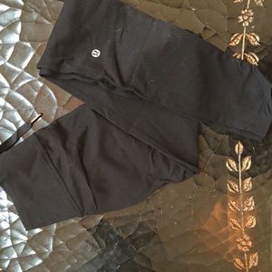 Lululemon yoga pants