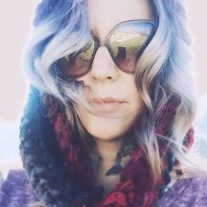 Meet your Posher, Elisia