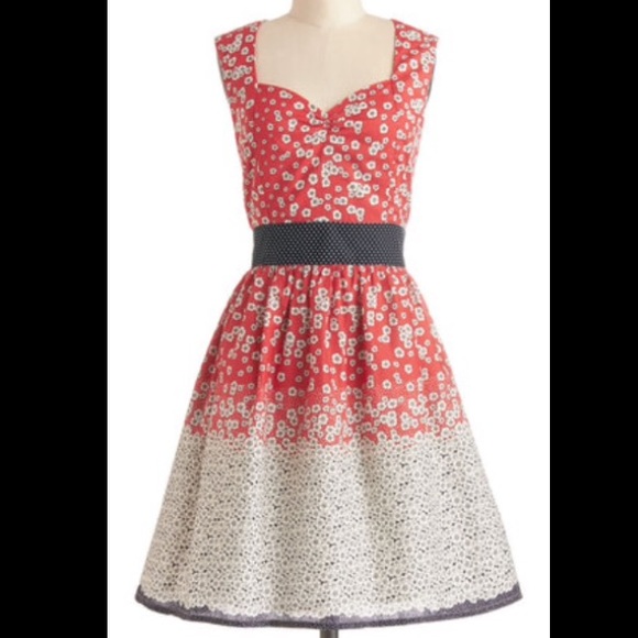 Eucalyptus Floral Pocket Tie Dress