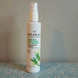 Rosewater toning spritz