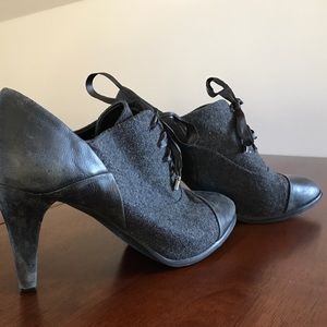 Tahari Travis lace up wool and leather dress boots