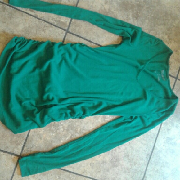 Old Navy maternity shirt