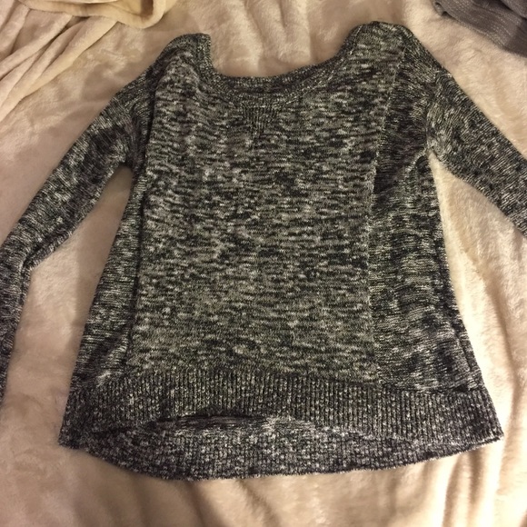 American Eagle grey sweater