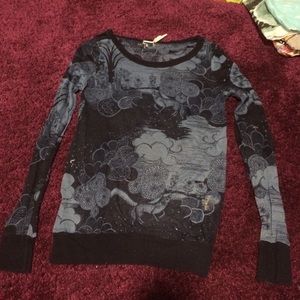 Long sleeve shirt