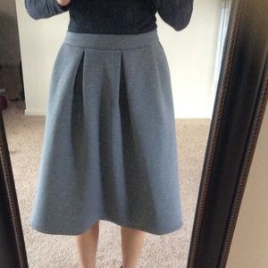 Grey skirt