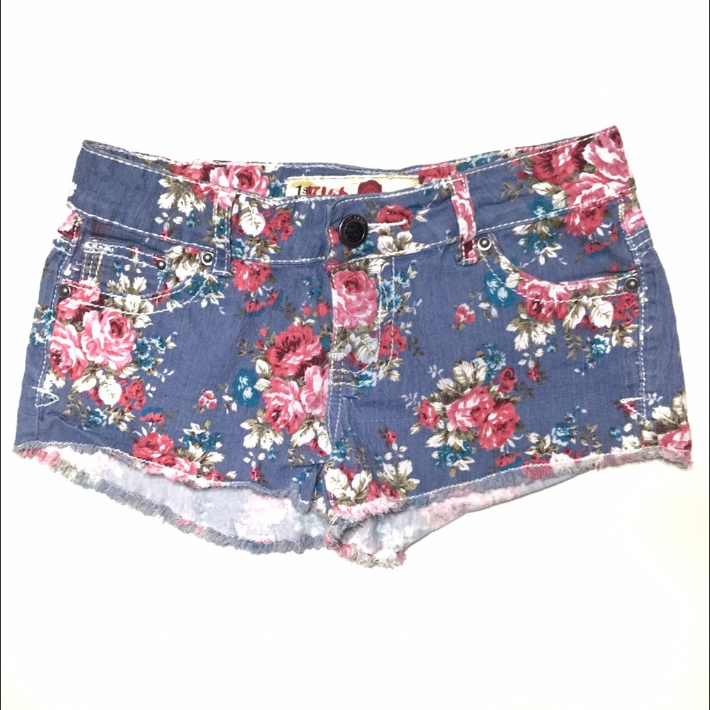 1st Kiss Blue Floral Short Shorts