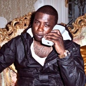 Meet your Posher, Clair