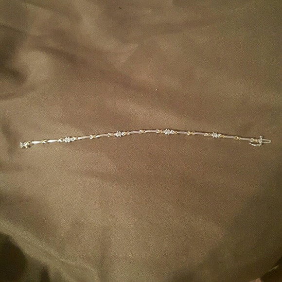 White gold and gold diamond bracelet