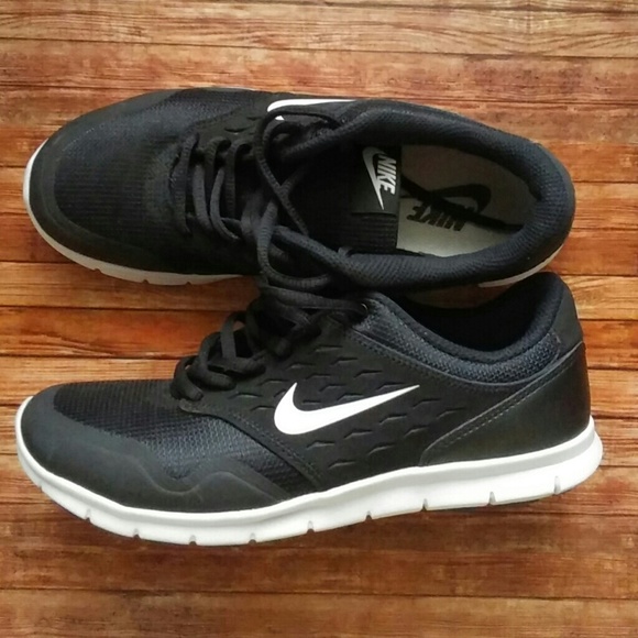 Barely used Nike shoes