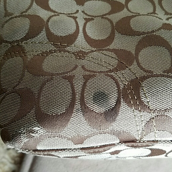 COACH PURSE - Picture 2 of 3