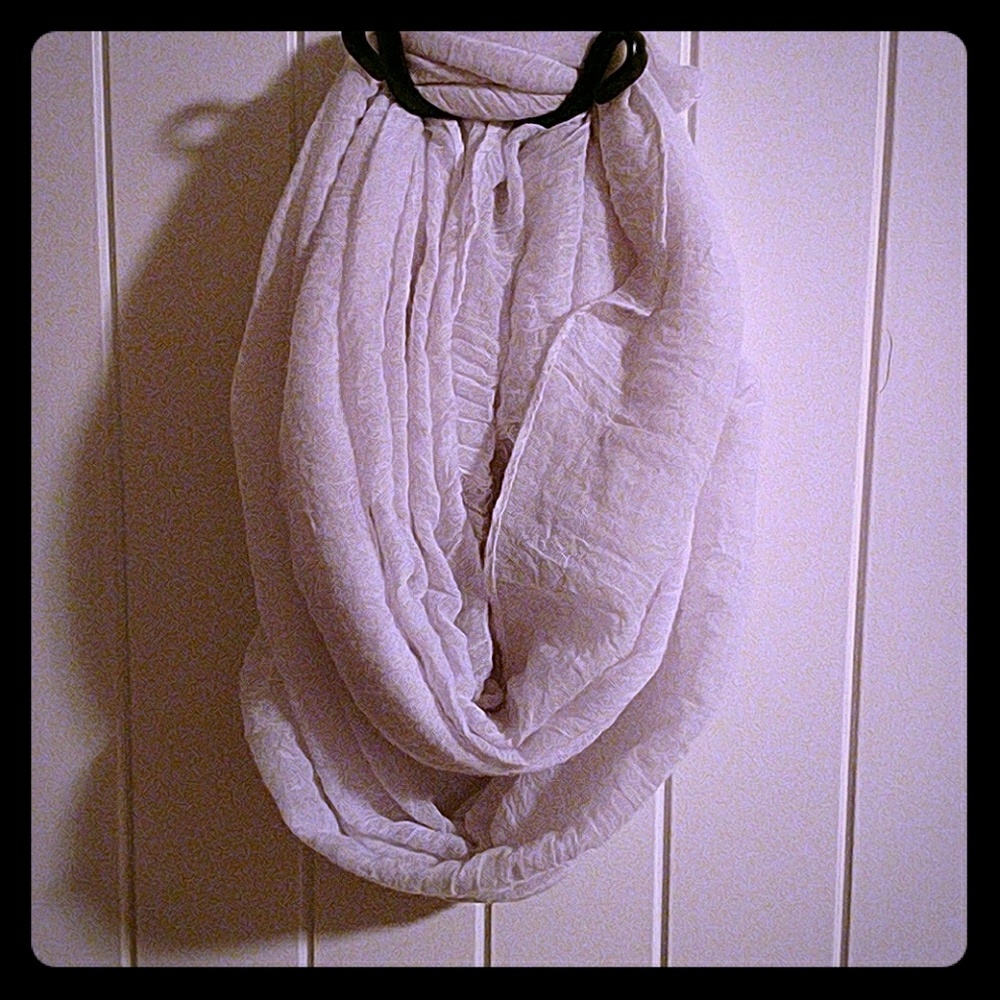 💝Beautiful White Scarf 💝