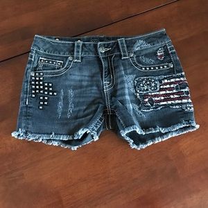 Black MissMe embellished American Denim shorts