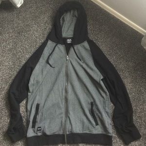 Men's Oakley Hoodie/Jacket!