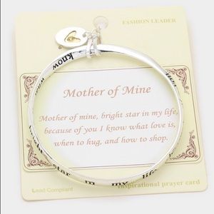 Mom" heart & pearl charm bracelet