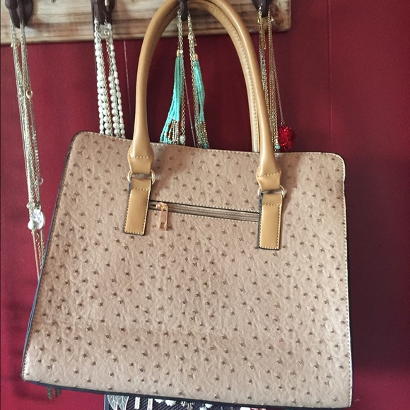 Large purse - Picture 2 of 3