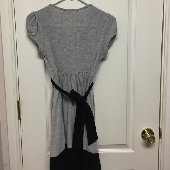Dresses - Gray black print dress Dresses - Gray black print dress