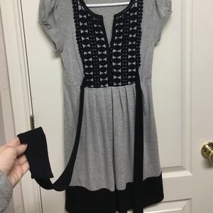 Dresses - Gray black print dress Dresses - Gray black print dress
