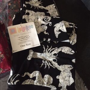 Sea life 🌊 OS leggings LULAROE