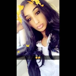 Meet your Posher, Daniya