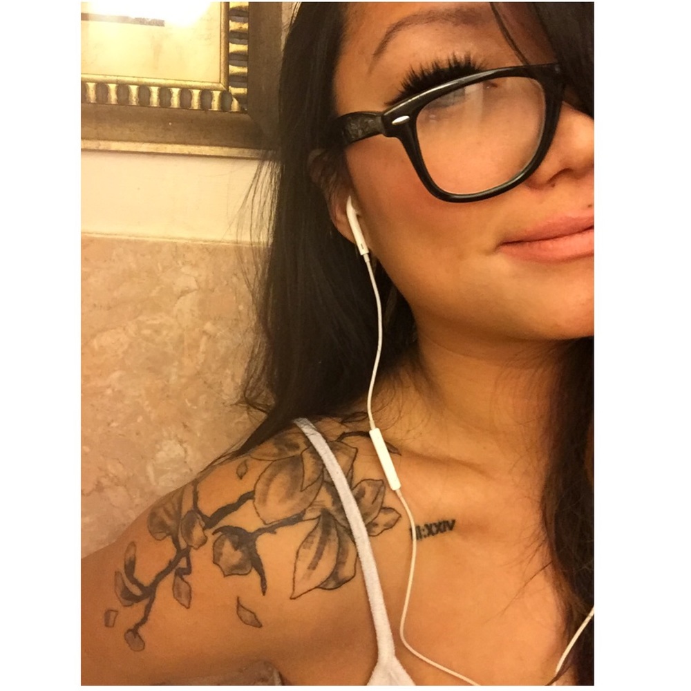 Meet your Posher, Leeann