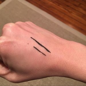 Tom Ford liquid eyeliner Deeper