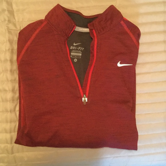 Nike red & black pullover drifit