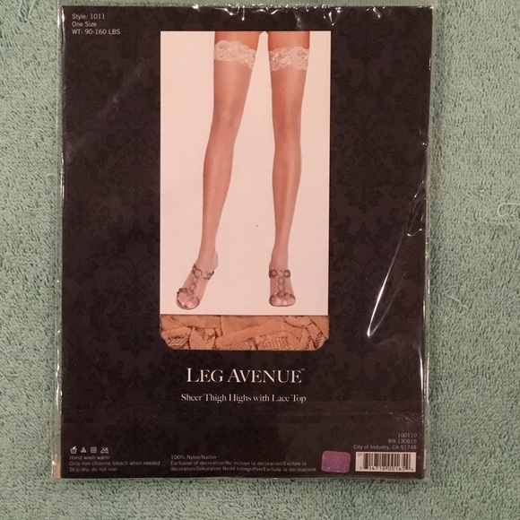 LEG AVENUE NYLONS