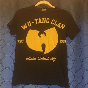 Wu-tang tshirt size small