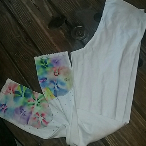 Old Navy tights with sharpie tye dye pattern