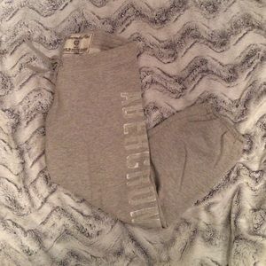 Abercrombie Comfy Capris