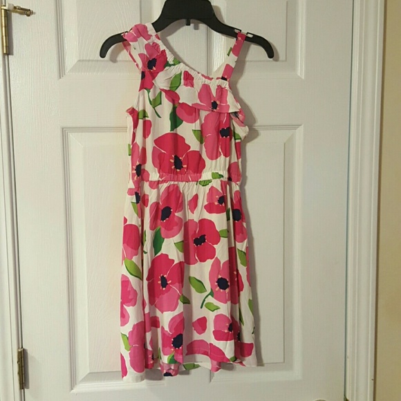 One shoulder ruffle dress