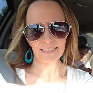 Meet your Posher, Clarissa