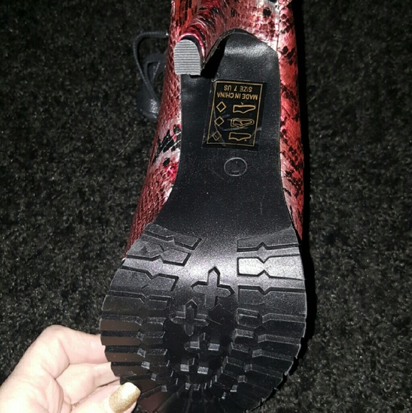 shoedazzle red shoes