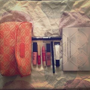 Makeup bundle