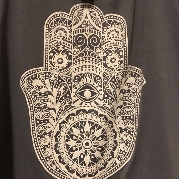 Shirt - Picture 3 of 4