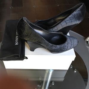 Giorgio Armani Black Velvet Pumps 39.5M
