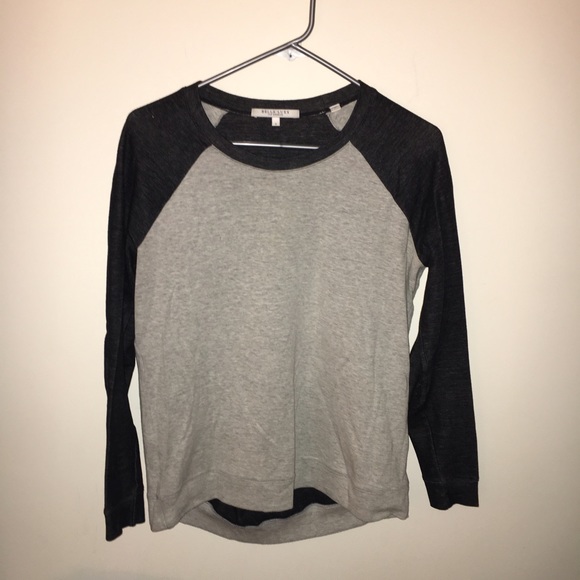 Bella Luxx pullover sweatshirt size small, NWOT