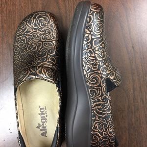 Alegria Slip Resistant Work Shoes